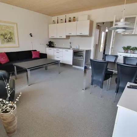 Apartment Ahto - 75m From The Sea In Western Jutland By Interhome Fano