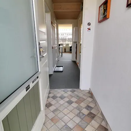 Apartment Ahto - 75m From The Sea In Western Jutland By Interhome Fanø